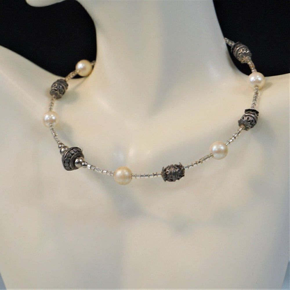 Vintage Faux Pearl Glass Silver Bead Memory Wire Open Choker Necklace 15 inch